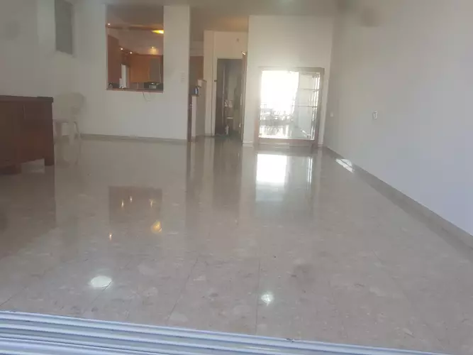 ניקיון ופוליש בדירה